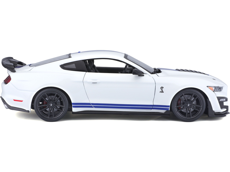 Maisto Mustang Shelby GT500 2020 1:18 bílá