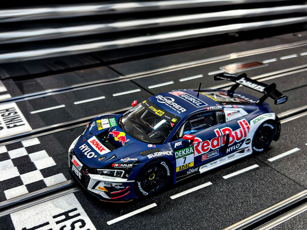 Carrera EVO - 27801 Audi R8 LMS GT3