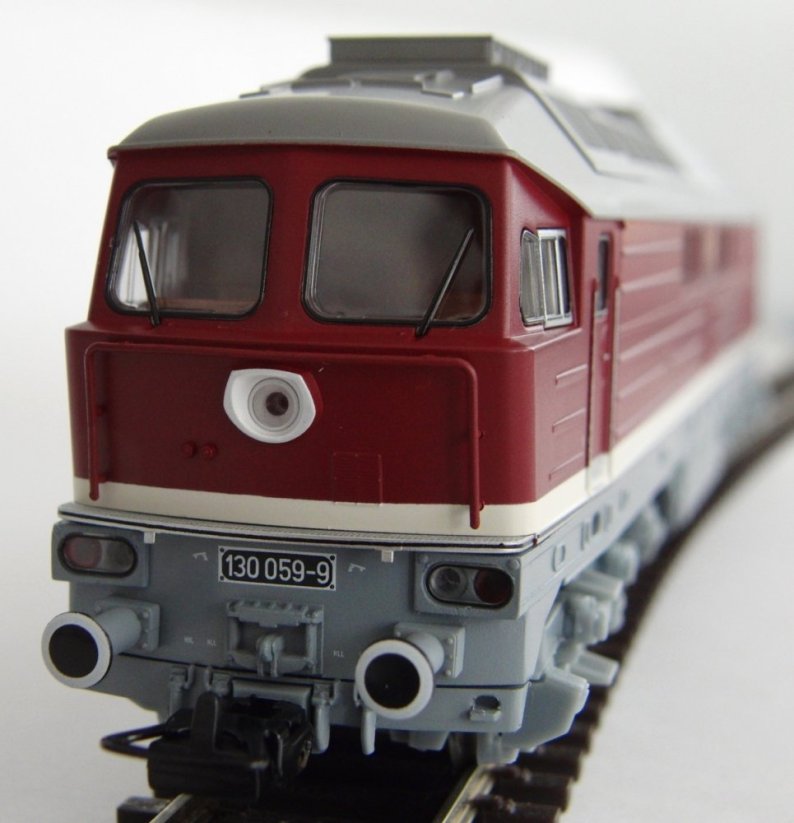 Piko Dieselová lokomotiva BR 130 „Ludmilla“ s odporovou brzdou DR IV - 59744