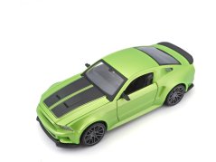 Maisto Ford Mustang Street Racer 2014 1:24 matná zelená