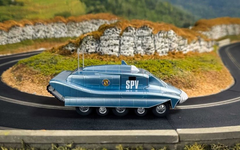 Autíčko Film & TV SCALEXTRIC C4605 - Captain Scarlett SPV (1:32)
