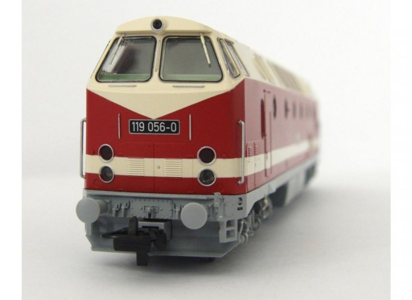 Piko Dieselová lokomotiva BR 119 (šedý rám podvozku) DR IV - 59930