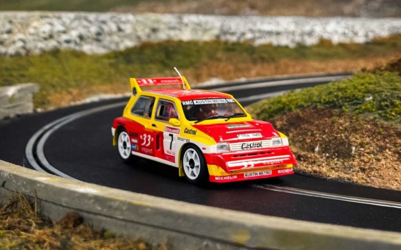 Autíčko Rally SCALEXTRIC C4668 - Austin Metro 6R4 - Didier Auriol (1:32)