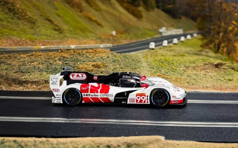 Autíčko GT SCALEXTRIC C4633 - Porsche 963 - Proton Competition (1:32)