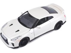 Bburago Plus Nissan GT-R 1:24 bílá metalíza