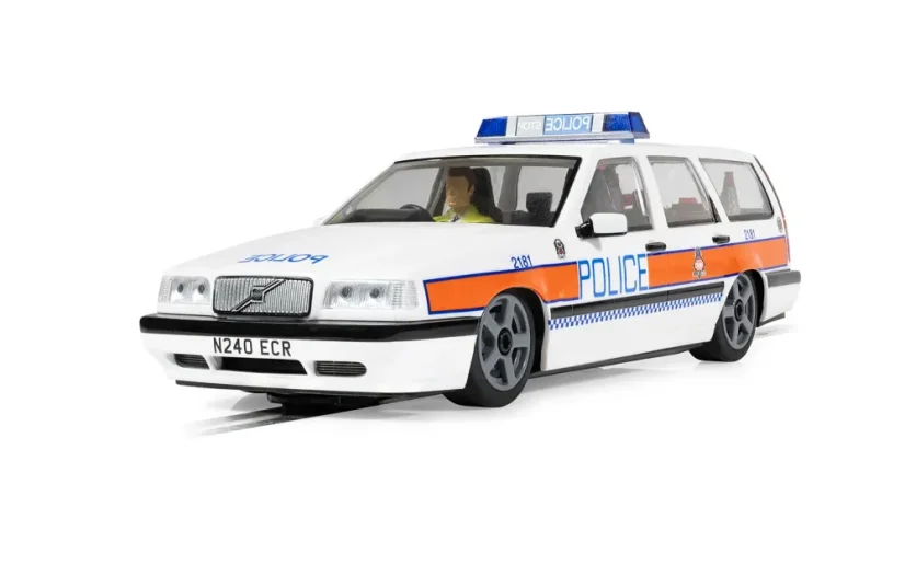 Autíčko Street SCALEXTRIC C4627 - Volvo 850 Estate - Police Edition