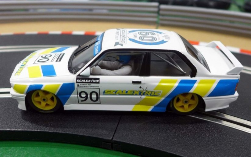 60th Anniversary Collection SCALEXTRIC C3829A - BMW E30 M3 Limited Edition