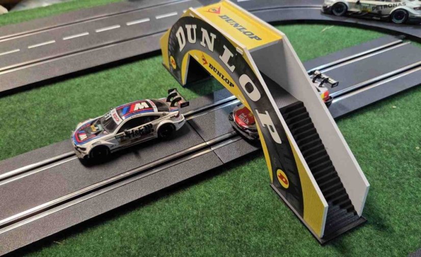 Most / přechod přes trať Dunlop pro autodráhu 1:43