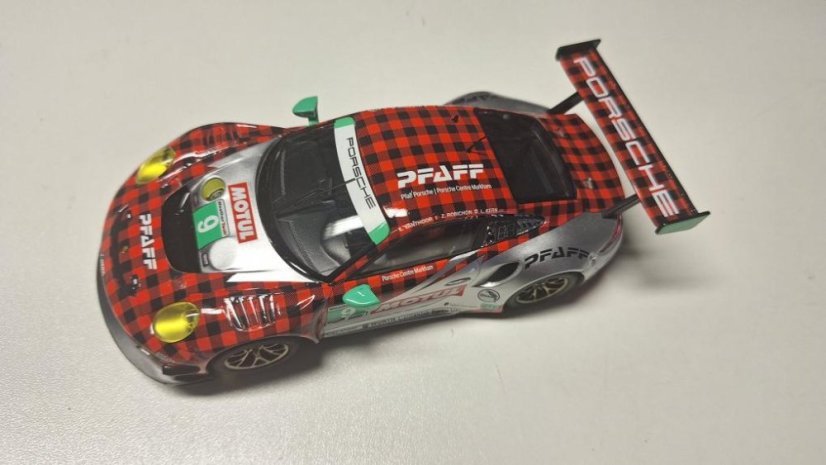 BAZAR - Porsche 911 GT3