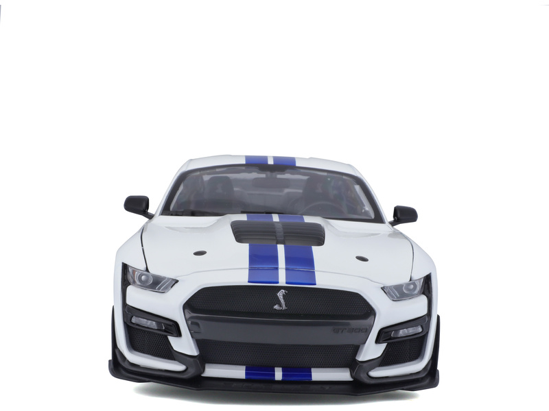 Maisto Mustang Shelby GT500 2020 1:18 bílá