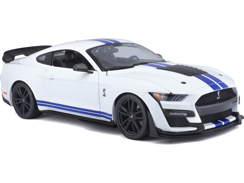 Maisto Mustang Shelby GT500 2020 1:18 bílá