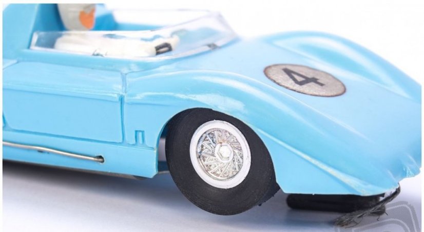 Pneumatiky na autodráhu (typ úzká) - 4 ks