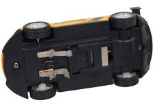 Auto supersport červené na autodráhu 1:43